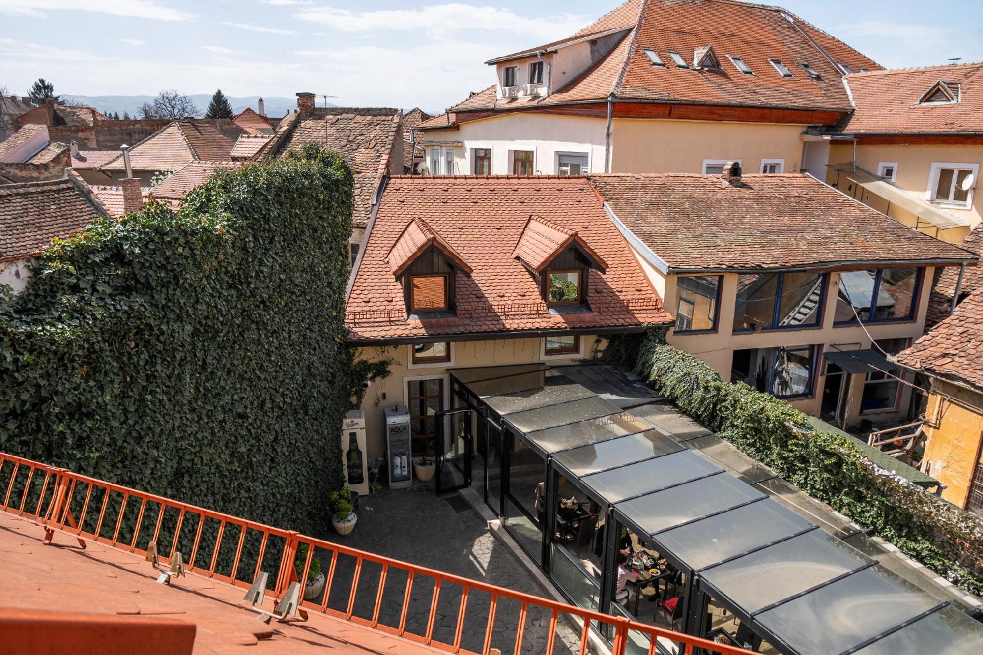 Hotel Marabella Sibiu Exterior foto