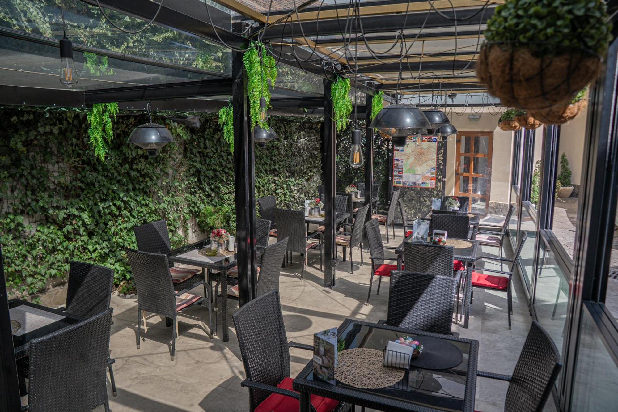 Hotel Marabella Sibiu Exterior foto